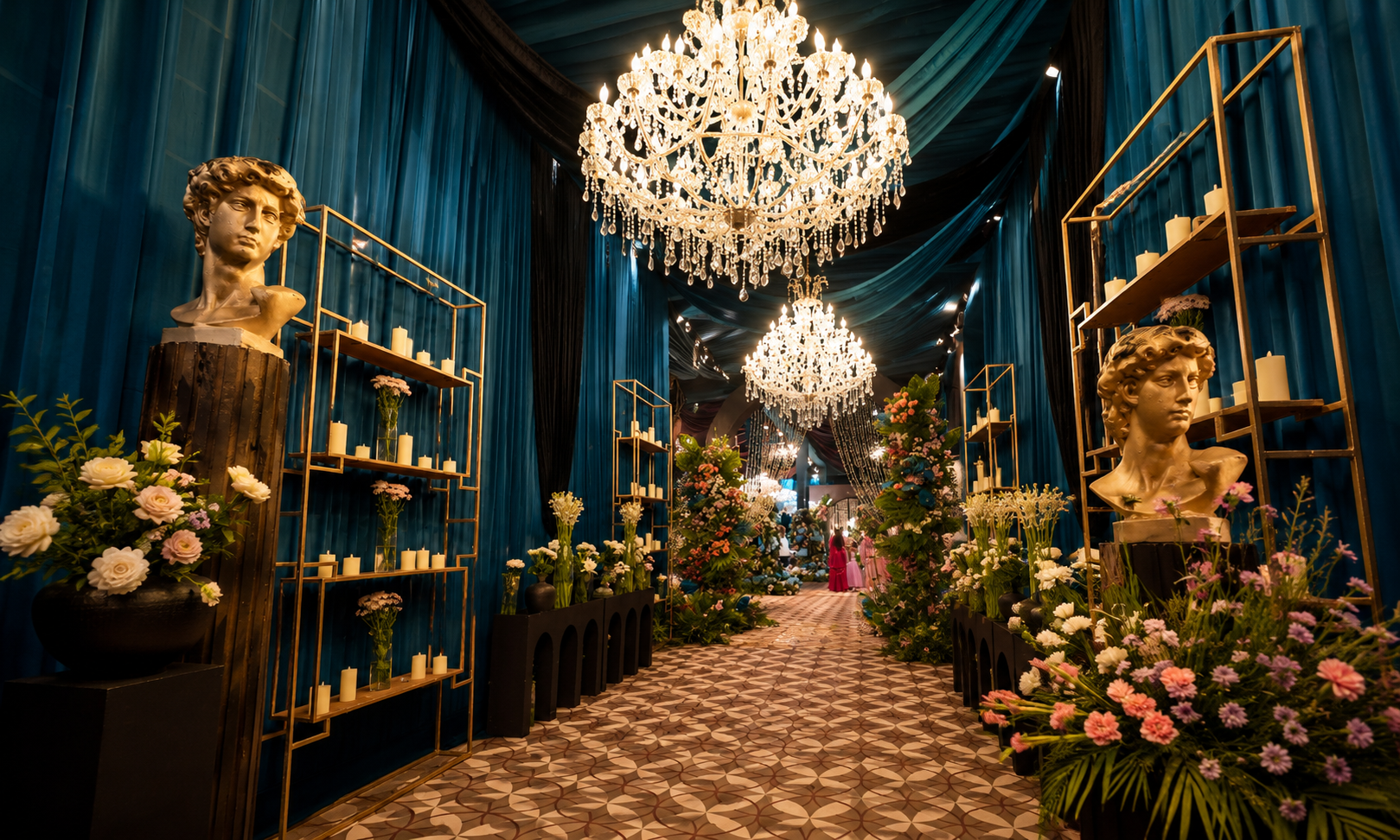 luxury-wedding-entrance-passage-chandelier.jpg